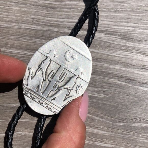 Western bow tie, wolves, howling - Picture 2 of 5